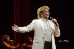 File Photo: Barry Manilow in Indianapolis, Indiana, 2016. Used with permission. (Photo Credit: Larry Philpot)
