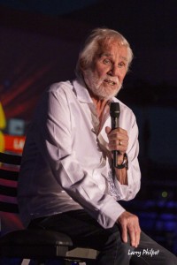 Kenny_Rogers_20160722_042
