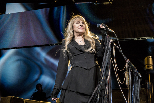 Stevie Nicks Fleetwood Mac 2015